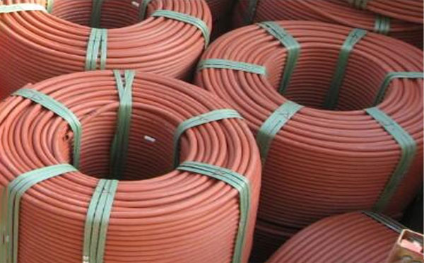 防火安全新标准：聚乙烯阻燃左贡穿线管的选择指南