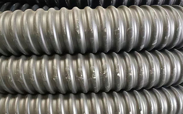 现代线缆防护的理想选择：左贡碳素波纹管技术特性与工程应用全景解析